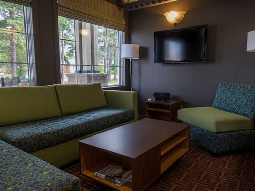 Super 8 by Wyndham Sault Ste Marie On, Lobby lounge