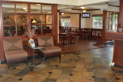 Baymont by Wyndham Yakima Riverfront, Lobby sitting area