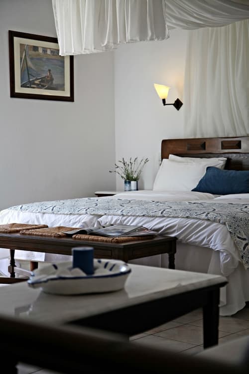 Pelican Bay Hotel, Room