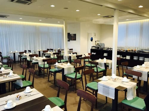 Best Western Plus Hotel Plaza, Breakfast area