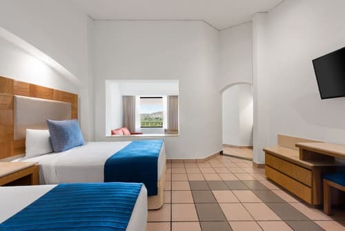 Park Royal Beach Huatulco – All Inclusive