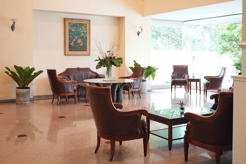 Royal Suite Hotel Bangkok, Lobby sitting area