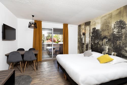 SOWELL HÔTELS L'Olivier, Room