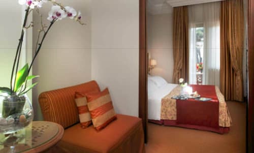 Pinewood Hotel Rome, Room