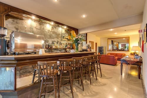 Pinewood Hotel Rome, Bar (on property)