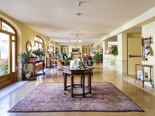 Hotel San Luca, Interior entrance