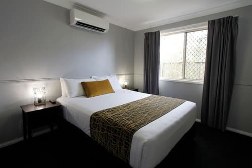 The Stirling Motel, Room