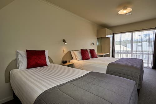 The White Morph - Heritage Collection, Room