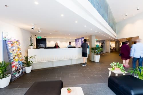Song Hotel Sydney, Interior entrance