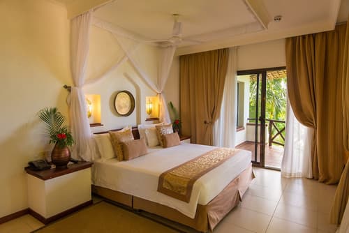 Sea Cliff Resort & Spa