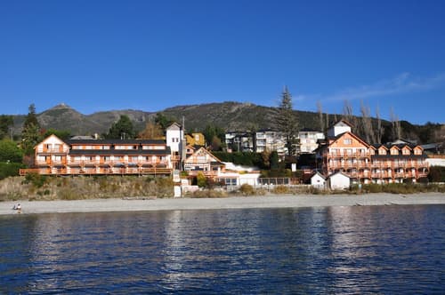 Apart del Lago, Primary image