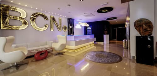 Evenia Rocafort, Lobby