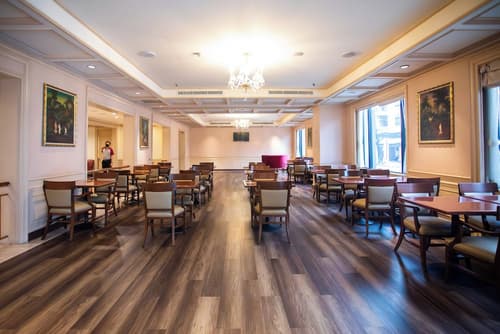 Ramada D'MA Bangkok, In-room dining