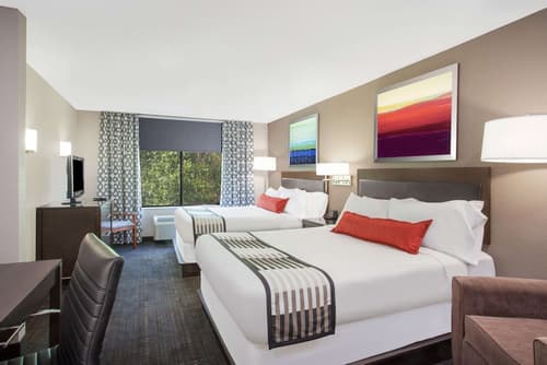 Wingate by Wyndham - Columbia, Room