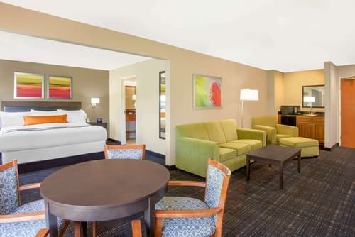 Wingate by Wyndham - Columbia, Room