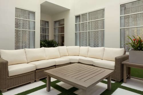 Embassy Suites Louisville Downtown