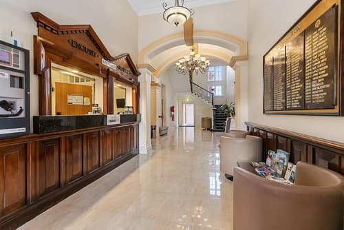 Quality Hotel Regent Rockhampton, Lobby