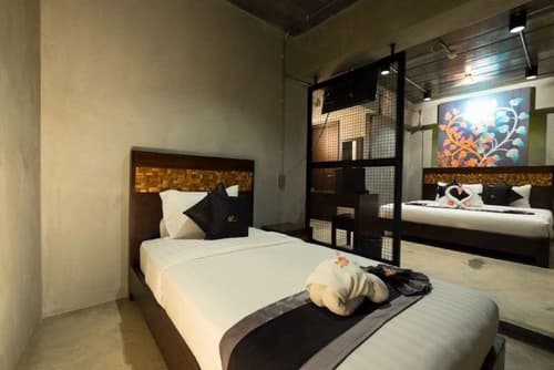 Thapae Loft