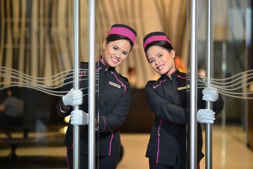 Bayfront Hotel Cebu - North Reclamation, Interior entrance