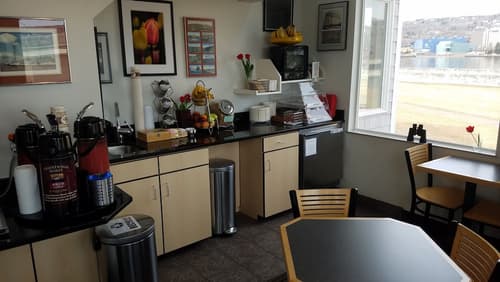 South Pier Inn, Lobby lounge