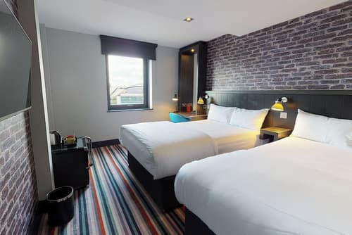 Village Hotel Aberdeen, Room