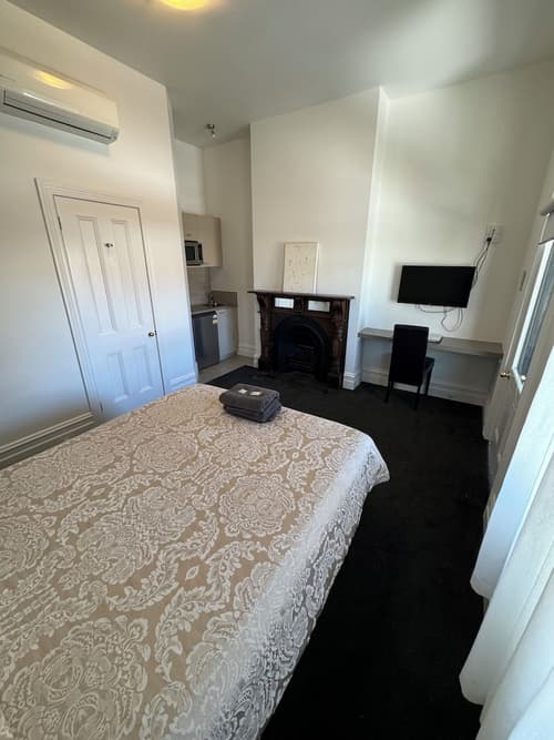 Allawah Bendigo, Room