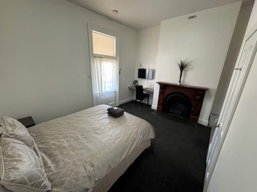Allawah Bendigo, Room