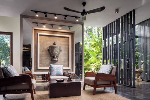 Lynnaya Urban River Resort, Lobby sitting area