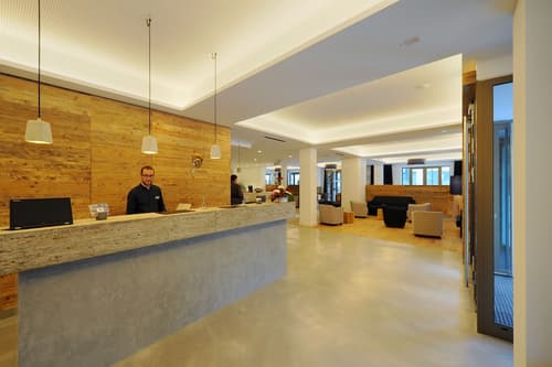 Bayer 89 Vi Vadi Hotel