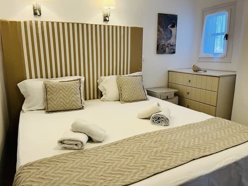 Navy Blue Suites