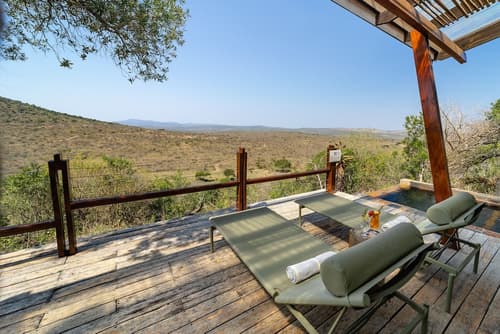 Rhino Ridge Safari Lodge
