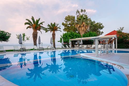 Sirocco Hotel, Primary image