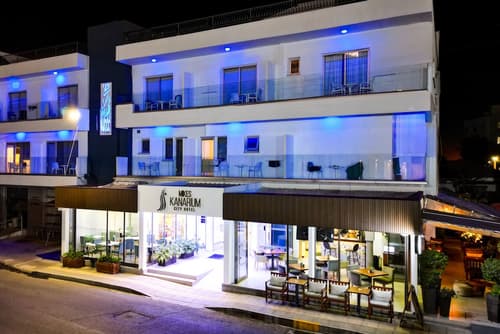 Mikes Kanarium Hotel