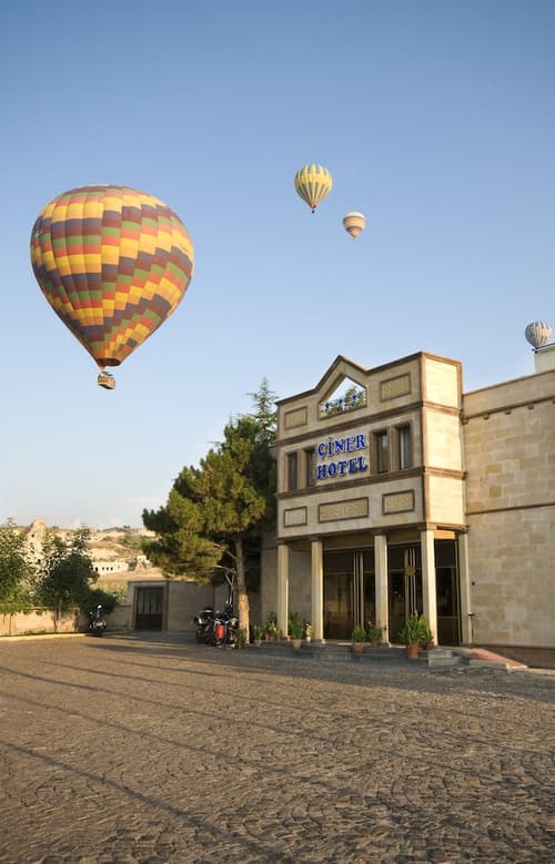Ciner Hotel, Exterior
