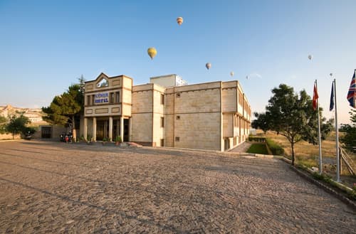 Ciner Hotel, Primary image