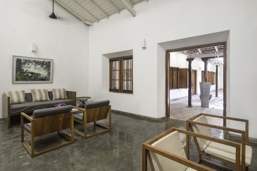 The Fort Printers, Lobby sitting area