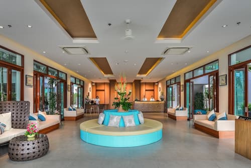 Fishermen's Harbour Urban Resort, Lobby