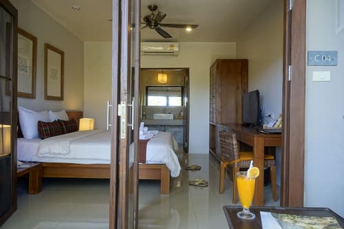 Yoma hotel, Room