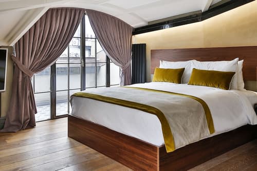 Hotel The Public, Room