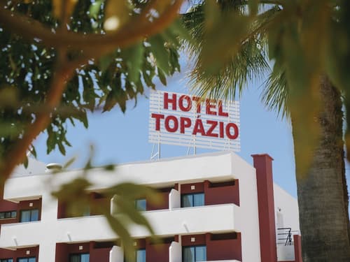 Topazio Vibe Beach Hotel & Apartments - Adults Friendly