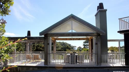 970 Lonely Bay Lodge, Balcony