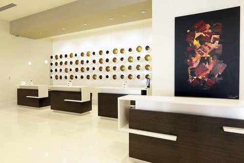 The Davenport Grand, Autograph Collection, Reception