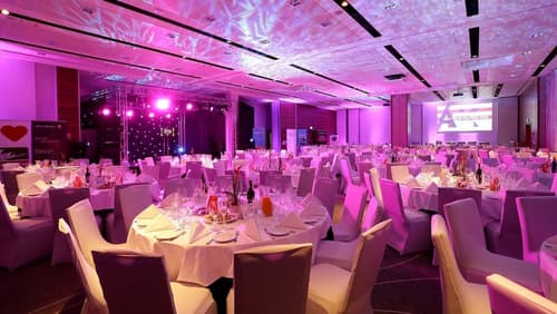 Warsaw Plaza Hotel, Property amenity