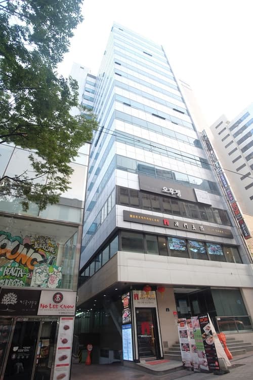 Step Inn Myeongdong 1, Primary image