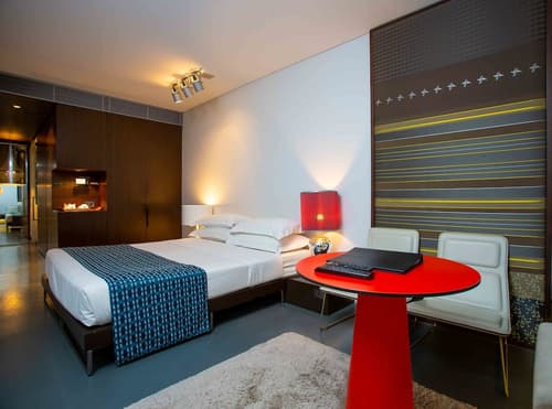 Valentine On George, Primary image