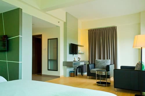 Marvelux Hotel