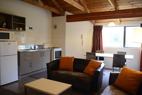 The Hobbit Motorlodge, Room