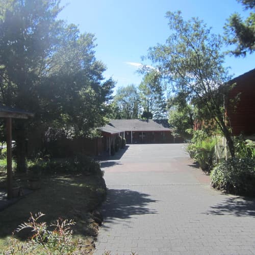 The Hobbit Motorlodge