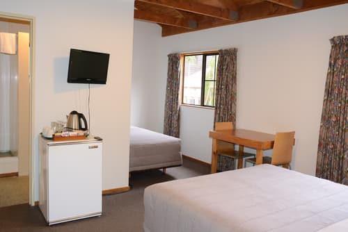 The Hobbit Motorlodge, Room