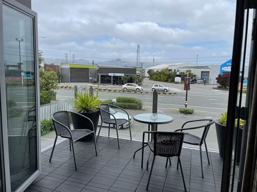 Alpha Motel Christchurch, Terrace/patio